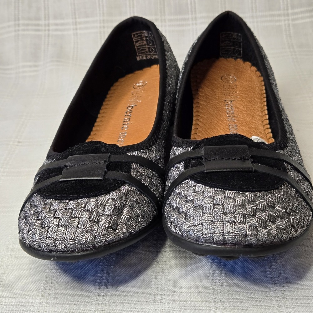 NWOB Bernie Mev Womens Black Silver Metallic Slip On Ballet Flats Size 37 Cute! - Picture 2 of 12